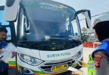 Petugas Gabungan Polres dan Dishub Garut Razia Klakson “Telolet” Bus Pariwisata