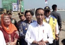 Presiden Jokowi Tinjau Proyek Tanggul Pengendali Banjir di Semarang