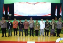 Bagikan Ribuan Paket Sembako, Ops NCS Polri Bawa Pesan Pilkada Damai di Jawa Timur