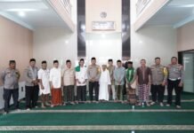 Sat Lantas Polres Tasikmalaya Kota Sambut HUT Polantas ke -69, Bakti Sosial Bagikan Sembako