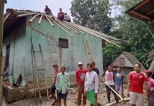 Antusias Masyarakat Kampung Lengkong Gotong royong Bangun Musholah Al Ikhlas
