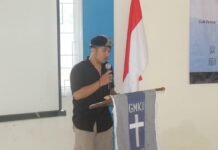 Logis satria zebua : Ironisnya Kesejahteraan Hidup Guru dan Kriminalisasi Terhadap Guru di Hari Guru Yang Sakral