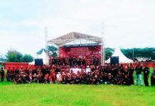 Dalam Rangka Memperingati Hari Pahlawan Aliansi Ormas Lsm Dan Media Menggelar Acara Konser Amal