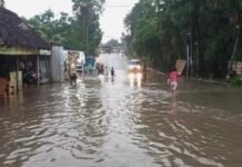 Akibat Curah Hujan Labat Yang Cukup Lama Beberapa Perumahan Di Wilayah Kecamatan Parungpanjang Terkena Banjir