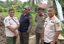 Satpol PP Kabupaten Bogor Didampingi Satpol PP Kecamatan Jasinga Dan Satpol PP Kecamatan Cigudeg Melakukan Peninjauan Tower BTS Yang Tidak Memiliki Izin