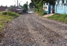 Dengar Keluhan Warga, Perusahaan Tambang Perbaiki Jalan Rusak