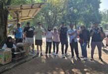 Keseruan Dosen Budi Luhur Segarkan Pikiran, Jalan Sehat di Ragunan