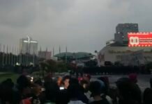 Benteng DPR Jebol, Ribuan Massa Duduki Kompleks Parlemen