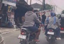 Truk Box Terguling di Jalan Raya Parung, Kemang Bogor, Arus Lalu Lintas Sempat Tersendat
