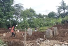 Izin Pembangunan Menara BTS di Leuwisadeng Dipertanyakan Warga