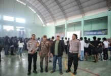 Polsek Jasinga Melakukan pengamanan Nobar PERSIB VS PERSIJA DI GOM JASINGA