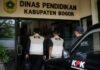 KPK Geledah Disdik Kabupaten Bogor, Dokumen Pengadaan Diamankan